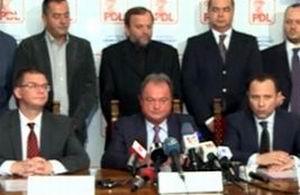 ARD - PDL Forta Civica si PNTCD au semnat protocolul ARD: PDL, Forţa Civică şi PNŢCD au semnat protocolul Noua Republică mai aşteaptă
