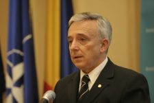 Guvernatorul BNR Mugur Isărescu