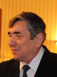 DSC_8944 Cine este prof. univ. dr. general de brigadă (r) Stan Petrescu