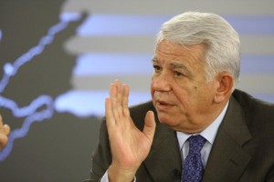 Meleșcanu votează în deplasare.