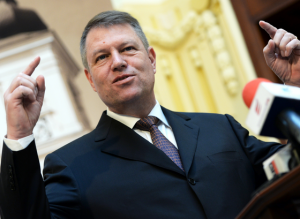 Klaus Iohannis a demisionat din funcţia de primar al Sibiului.